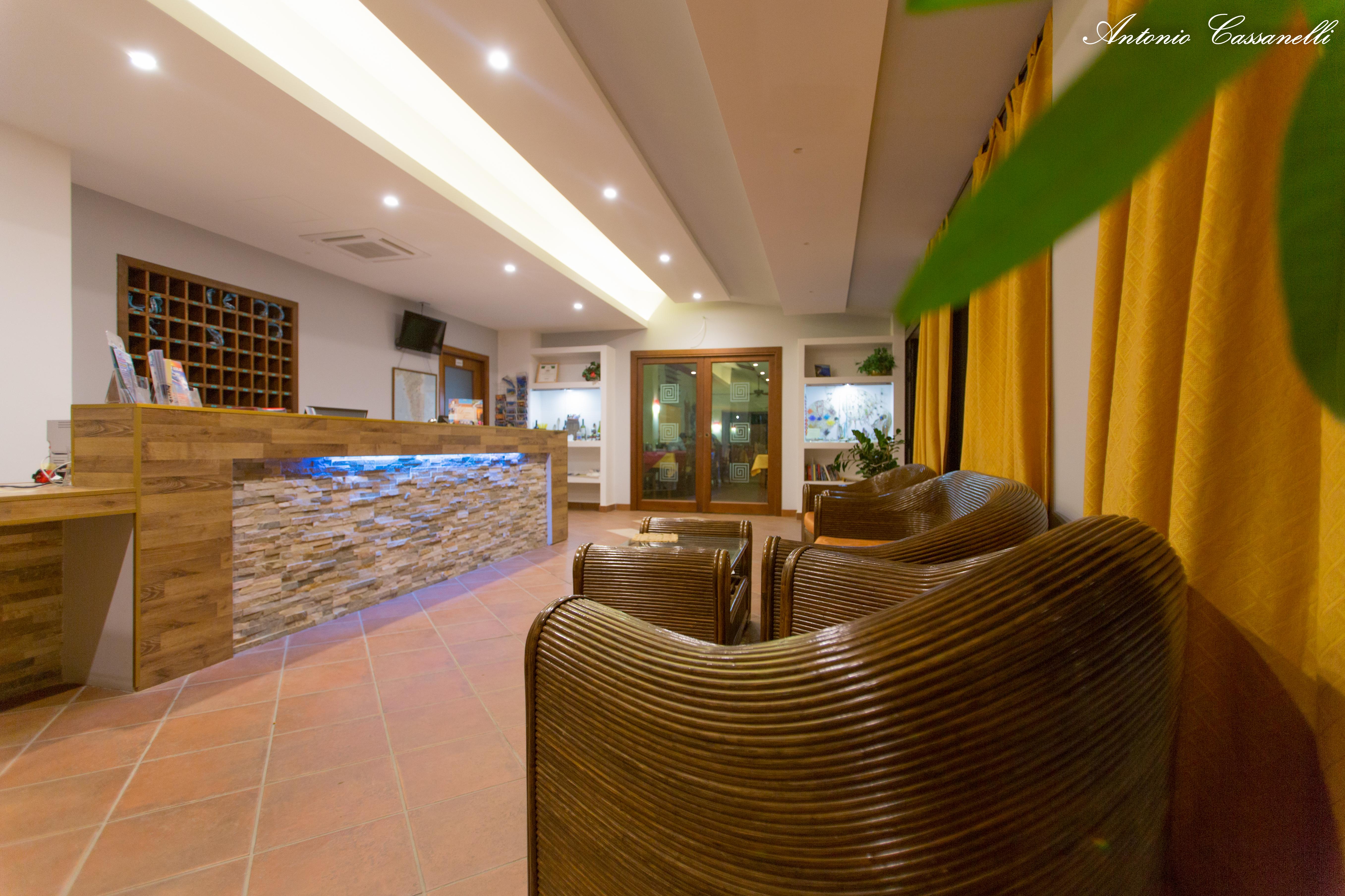Residence Hotel La Taverna Capo Vaticano Extérieur photo
