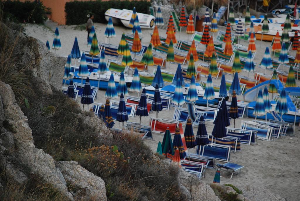 Residence Hotel La Taverna Capo Vaticano Extérieur photo