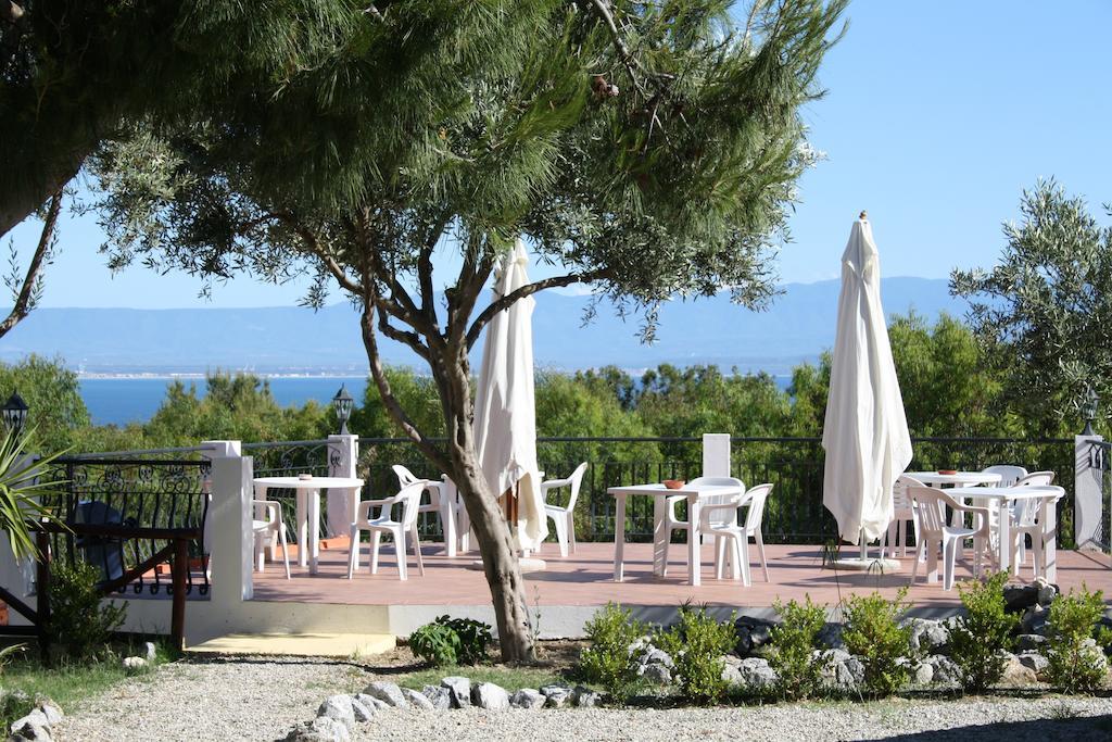 Residence Hotel La Taverna Capo Vaticano Extérieur photo
