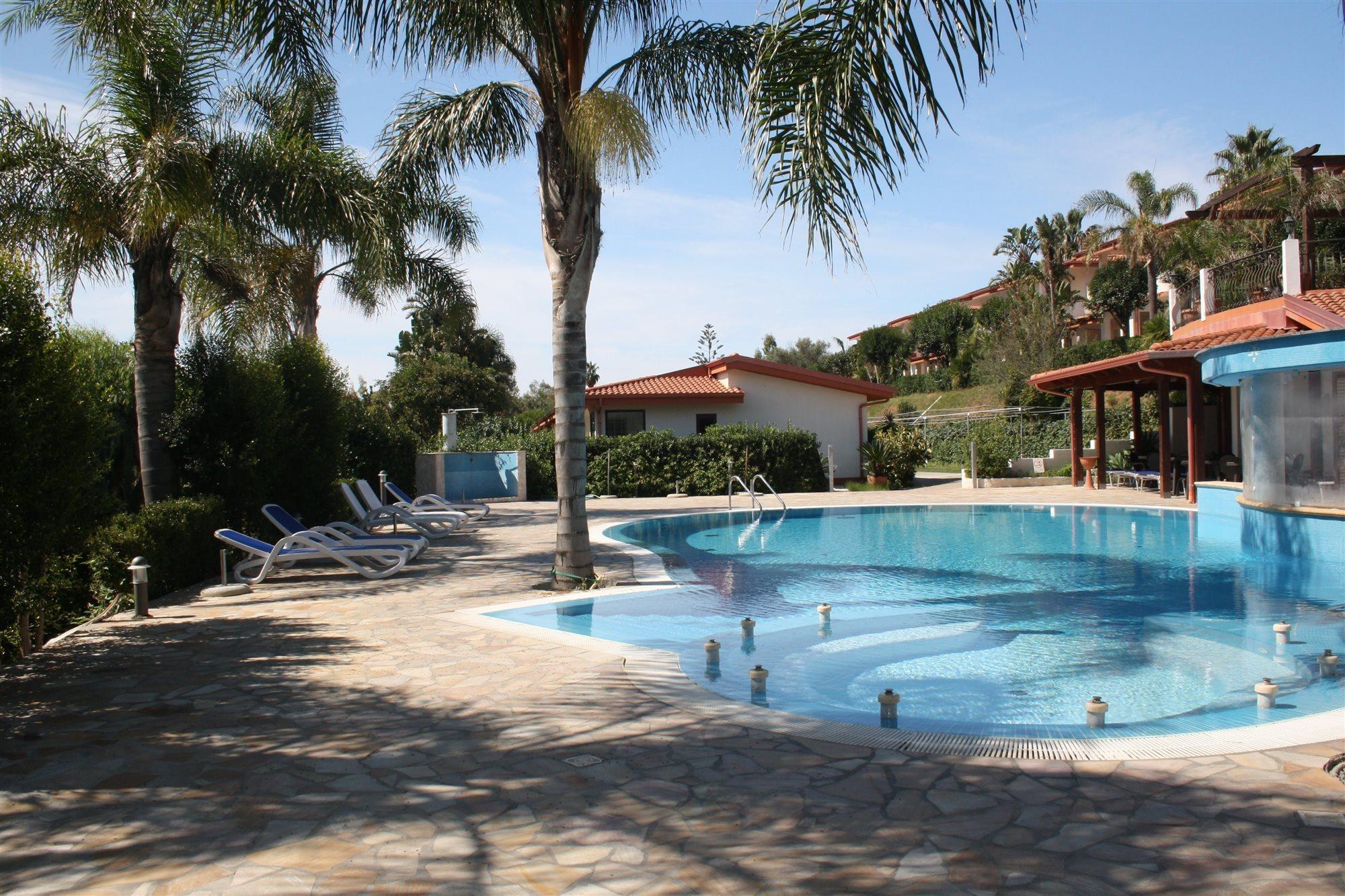 Residence Hotel La Taverna Capo Vaticano Extérieur photo